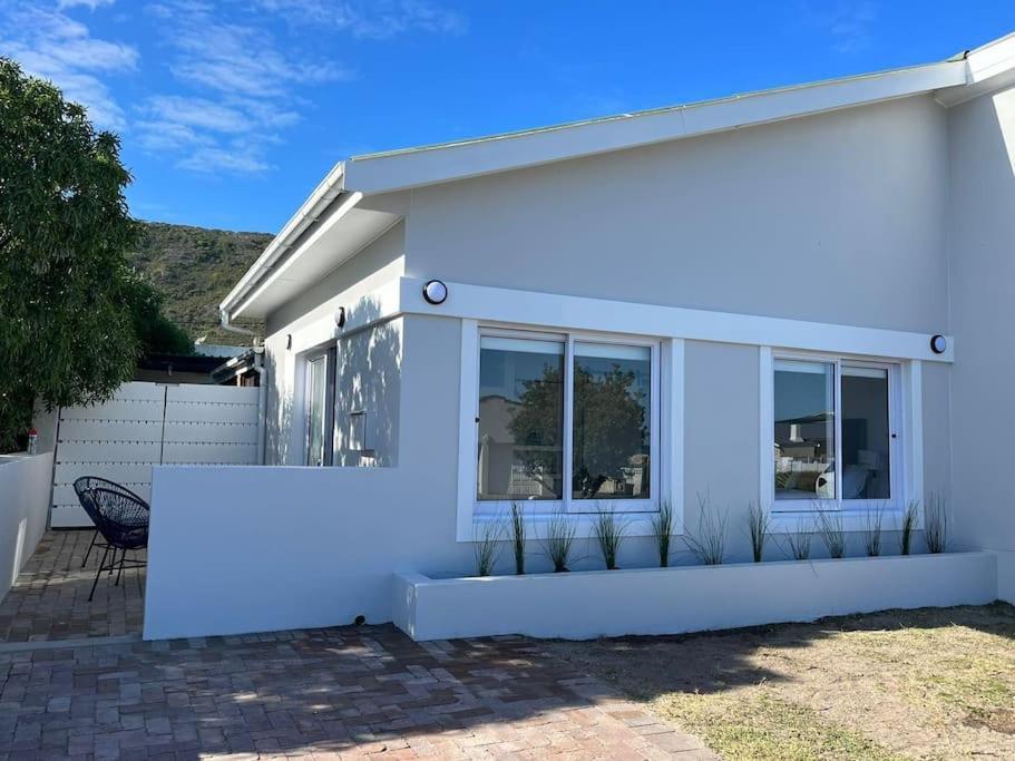 34.4 Degrees South Studio Apartment Agulhas Luaran gambar